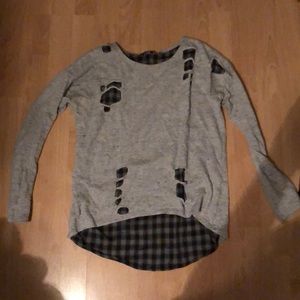 Long sleeve destroyed look crew neck